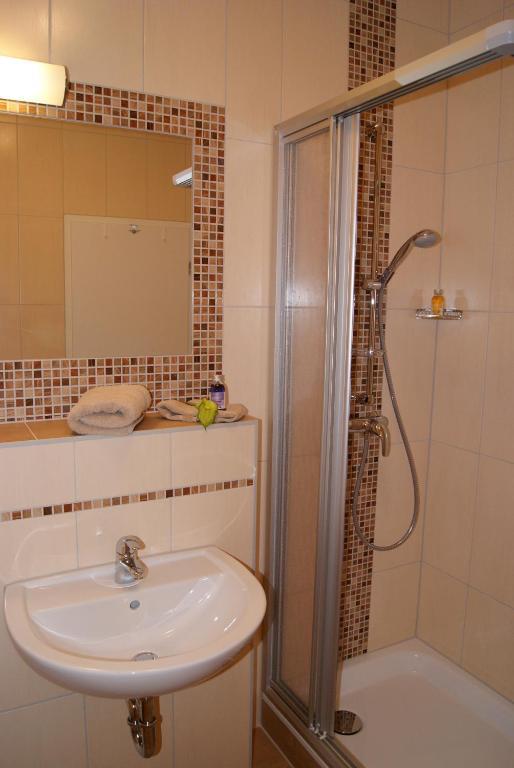 Apartment Romantik Flair Преров Стая снимка